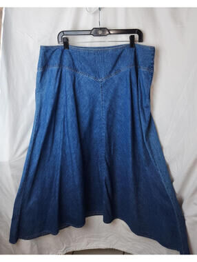 Classic A-Line Denim Midi Skirt – Versatile Medium Wash Size 16W